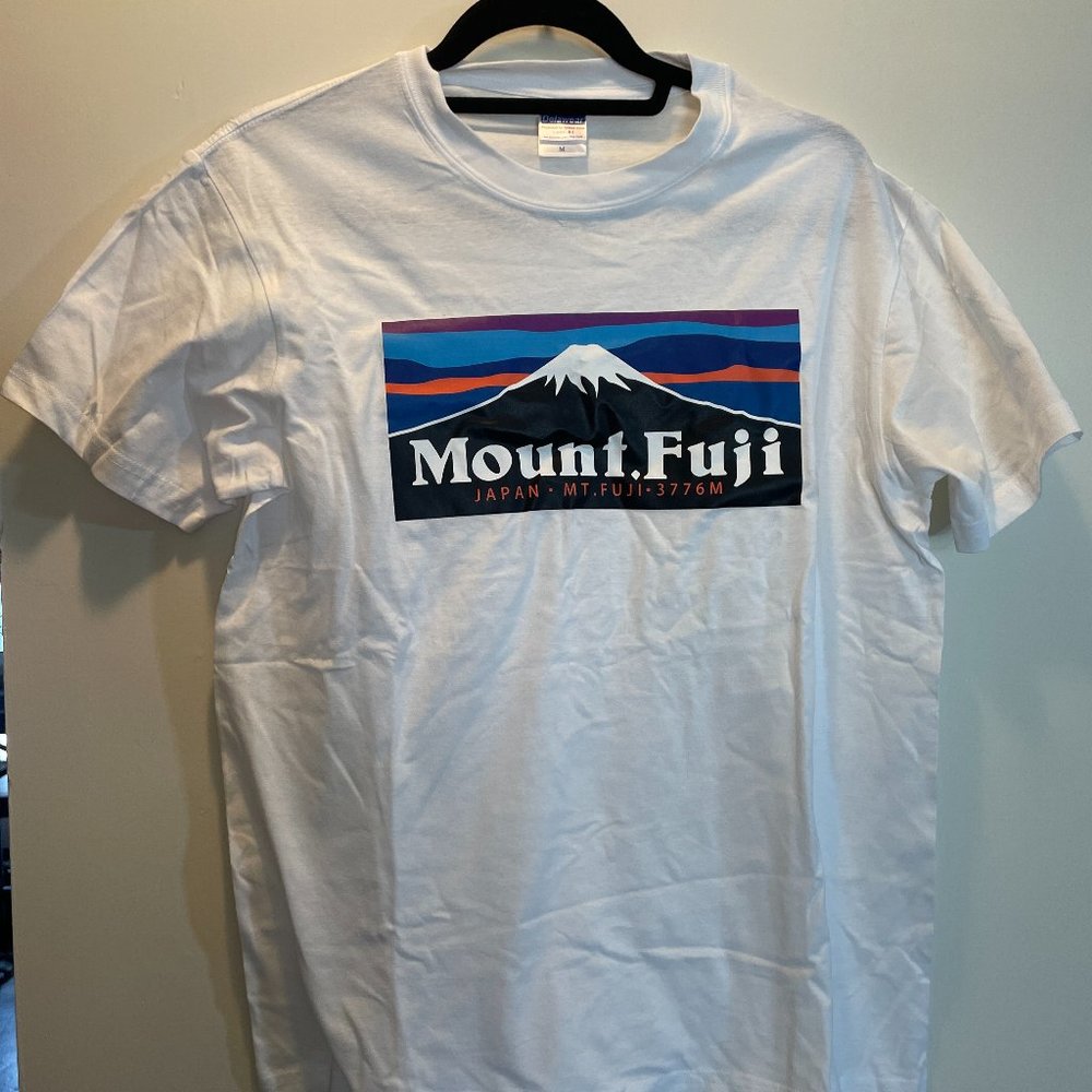 Mount Fuji graphic tee